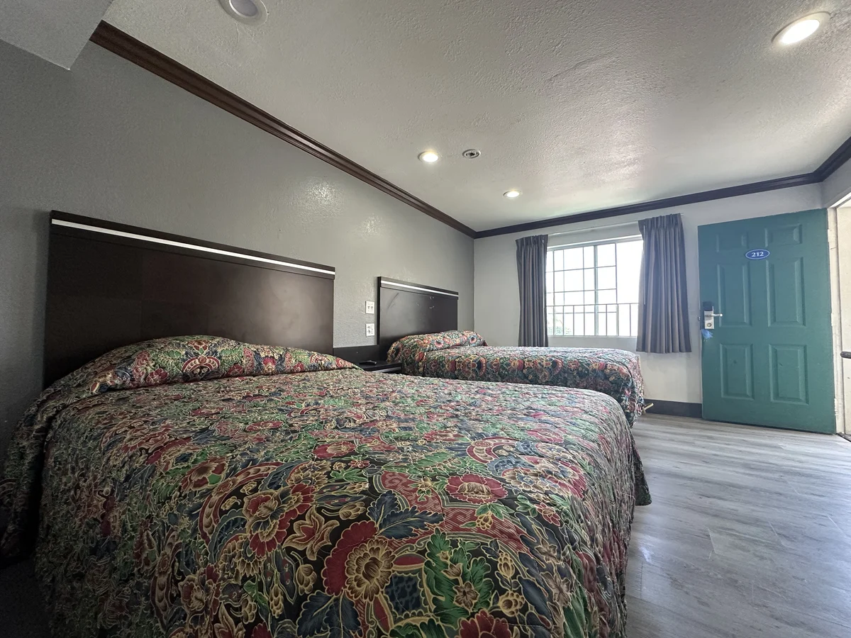 Star Light Inn - Affordable Hotel & Motel in Los Angeles, CA