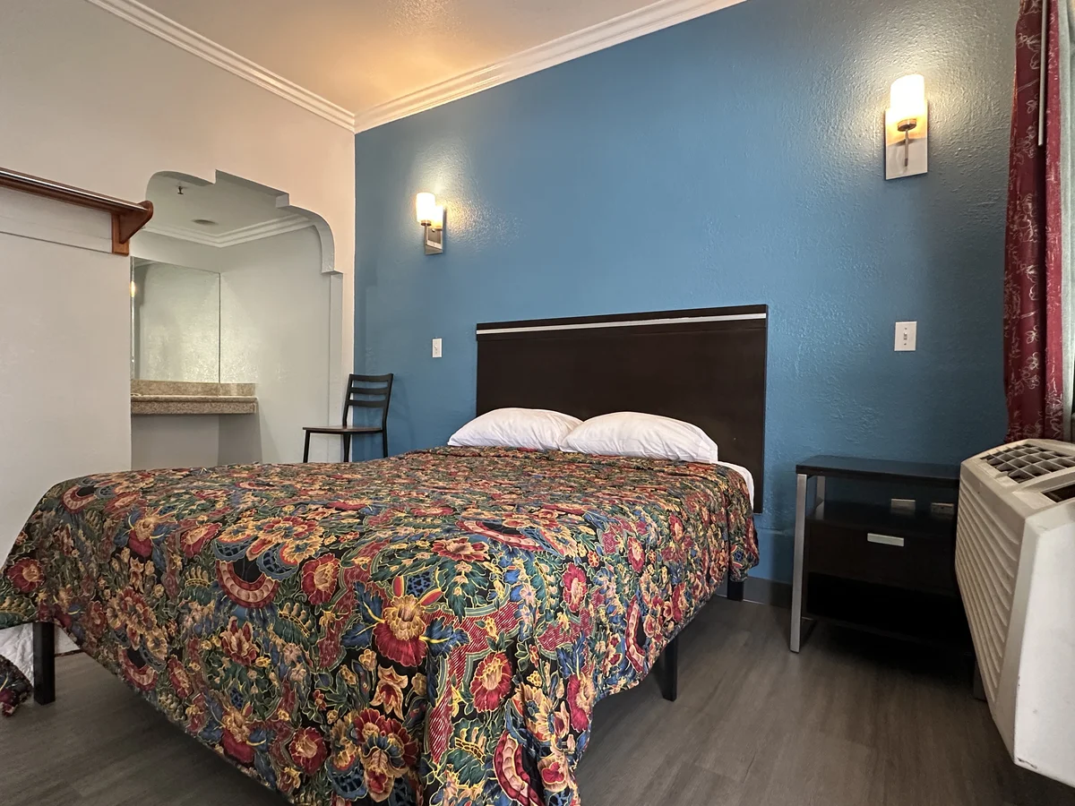Star Light Inn - Affordable Hotel & Motel in Los Angeles, CA
