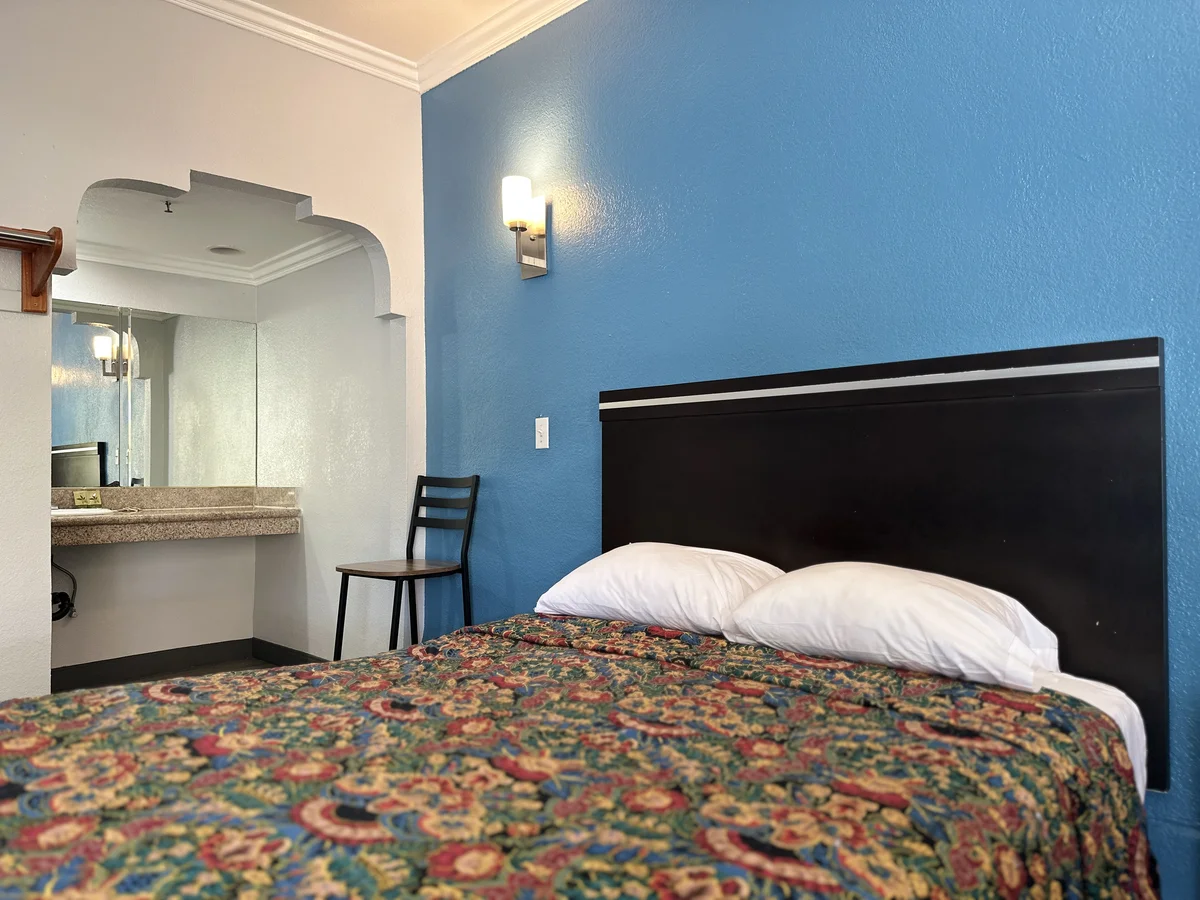 Star Light Inn - Affordable Hotel & Motel in Los Angeles, CA